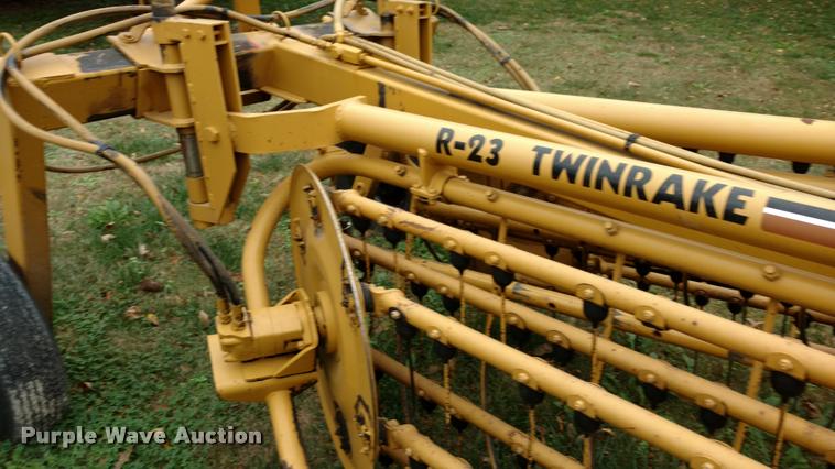 image for item DA4372 Vermeer R23 hay rake