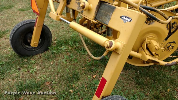 image for item DA4372 Vermeer R23 hay rake