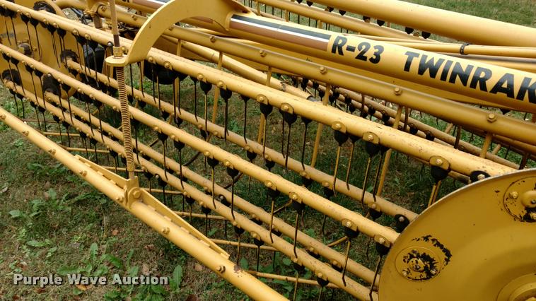 image for item DA4372 Vermeer R23 hay rake