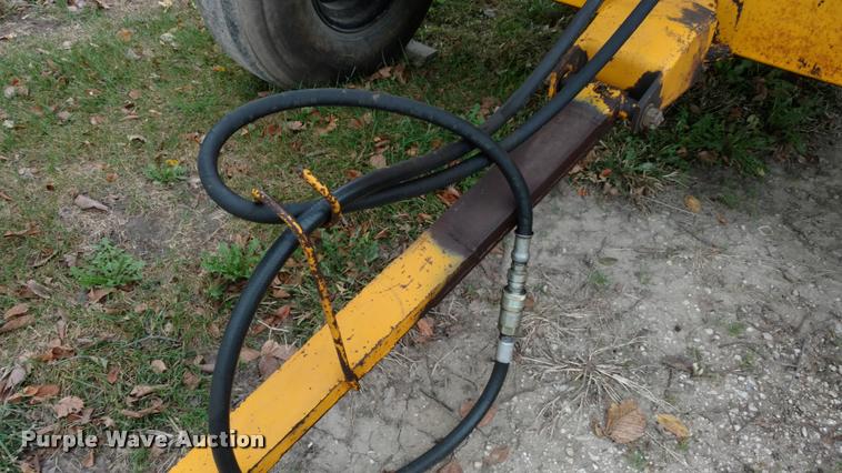 image for item DA4373 Field Queen 1408 silage dump wagon