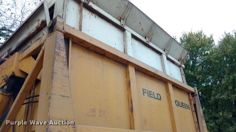 image for item DA4373 Field Queen 1408 silage dump wagon
