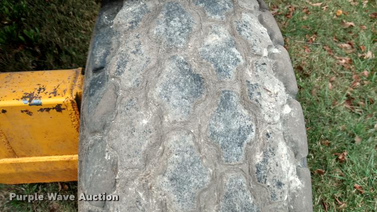 image for item DA4373 Field Queen 1408 silage dump wagon