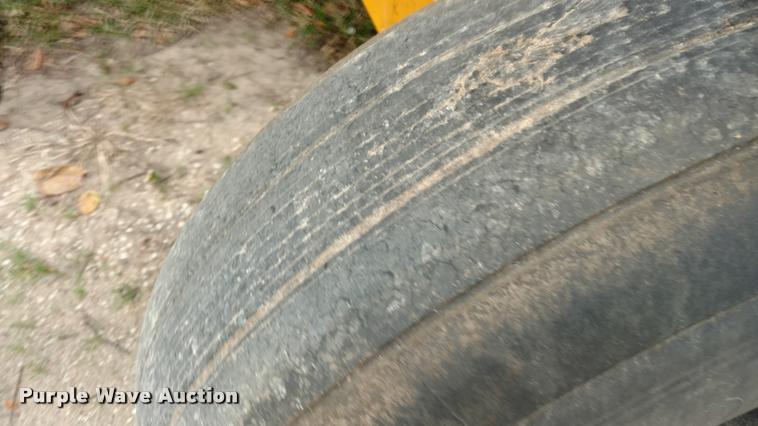 image for item DA4373 Field Queen 1408 silage dump wagon