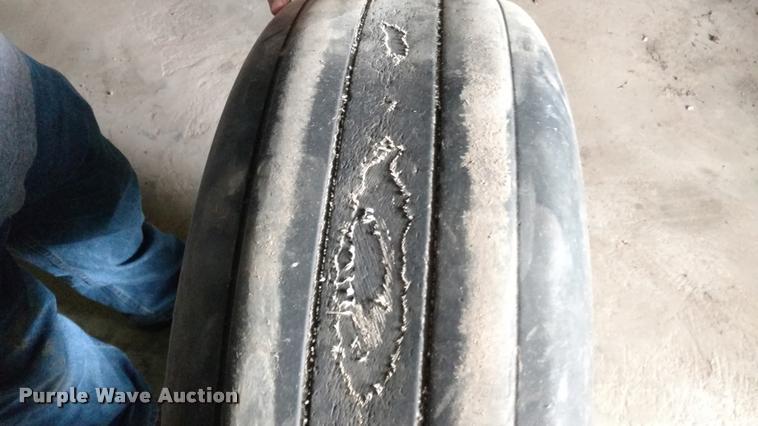 image for item DA4373 Field Queen 1408 silage dump wagon