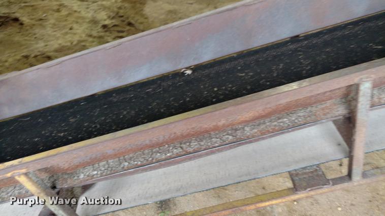 image for item DA4383 HayBuster RG9 tub grinder