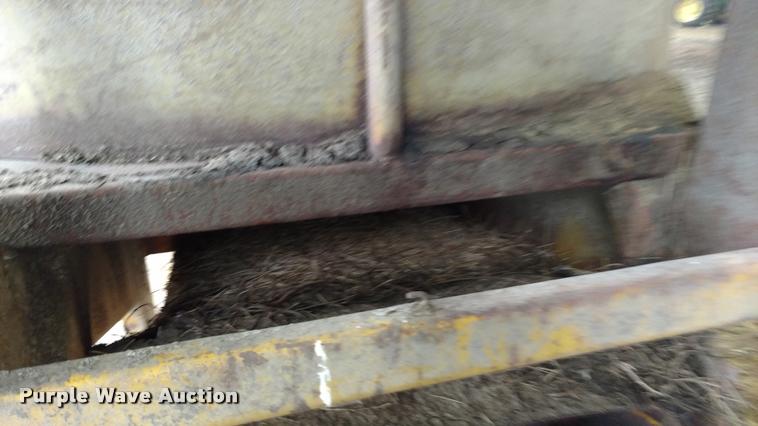 image for item DA4383 HayBuster RG9 tub grinder