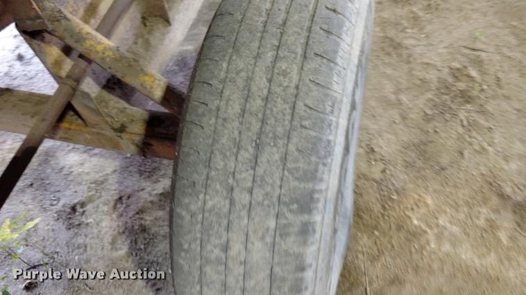 image for item DA4383 HayBuster RG9 tub grinder