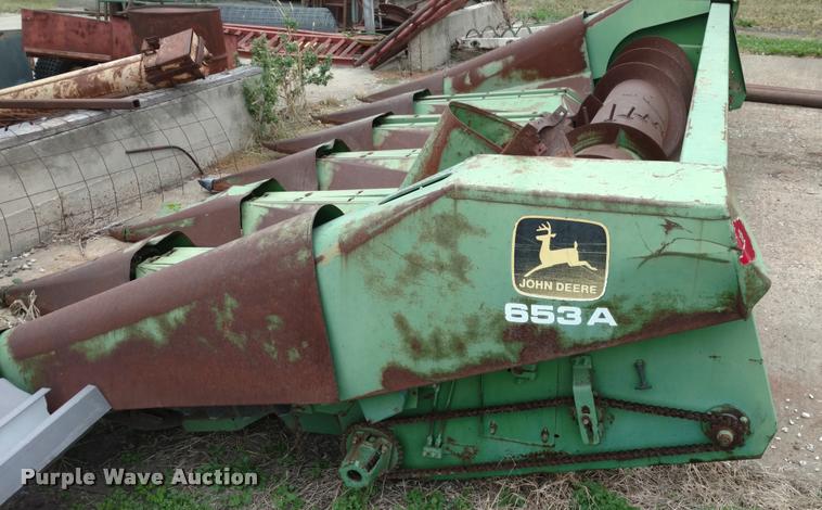 image for item DA4384 John Deere 653A row crop head