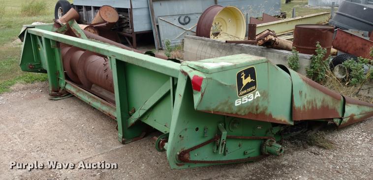image for item DA4384 John Deere 653A row crop head