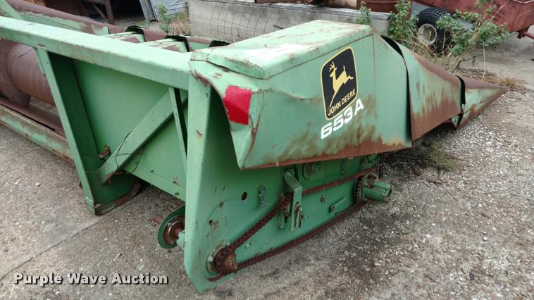 image for item DA4384 John Deere 653A row crop head