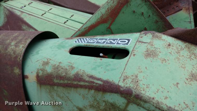 image for item DA4384 John Deere 653A row crop head