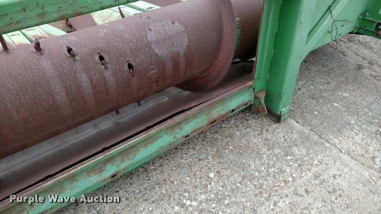 image for item DA4384 John Deere 653A row crop head