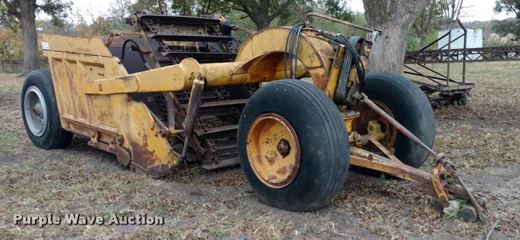 image for item DA4385 Hancock elevating scraper