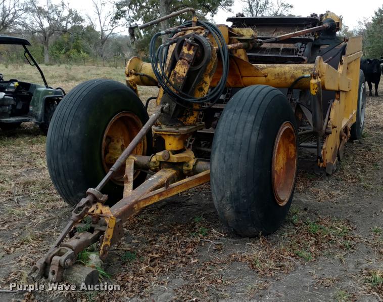 image for item DA4385 Hancock elevating scraper