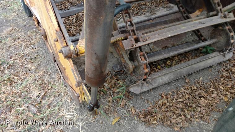 image for item DA4385 Hancock elevating scraper