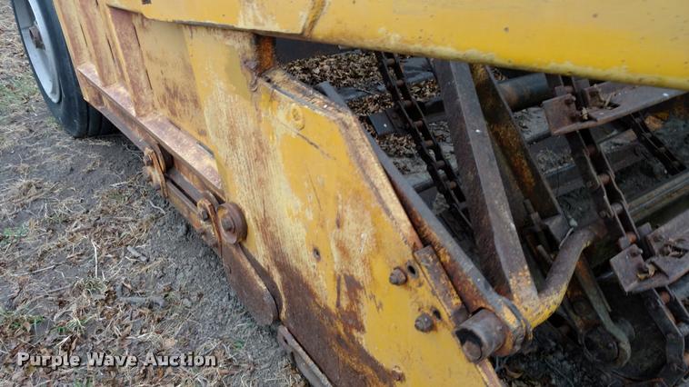 image for item DA4385 Hancock elevating scraper