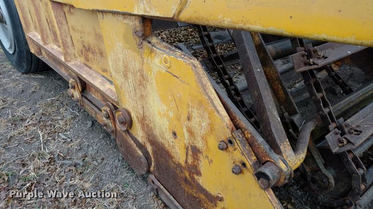 image for item DA4385 Hancock elevating scraper