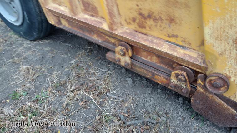 image for item DA4385 Hancock elevating scraper