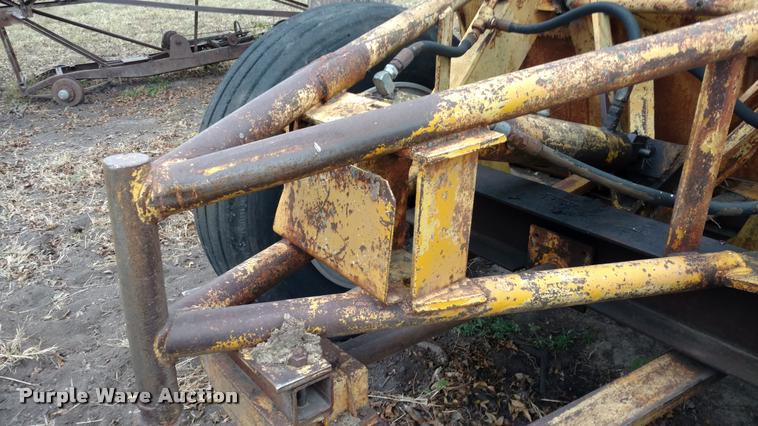 image for item DA4385 Hancock elevating scraper