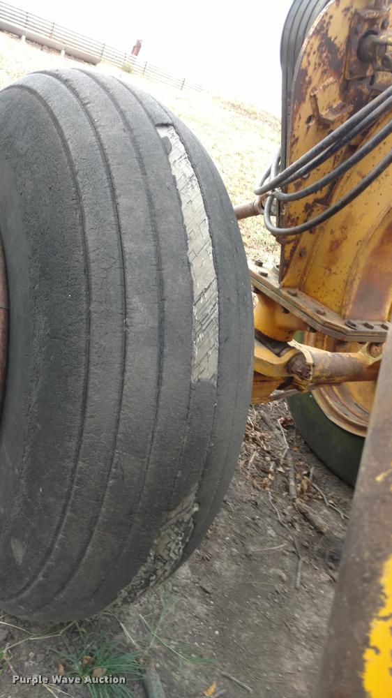 image for item DA4385 Hancock elevating scraper