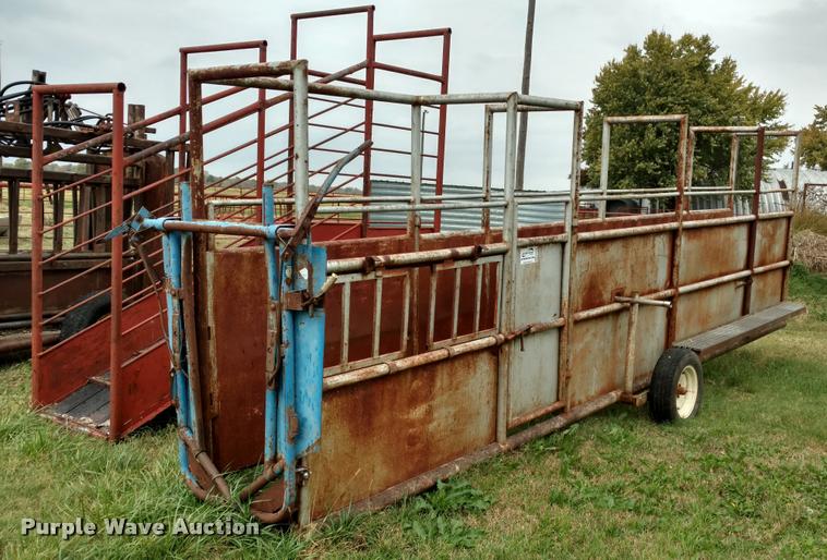 image for item DA4386 Steel livestock alley