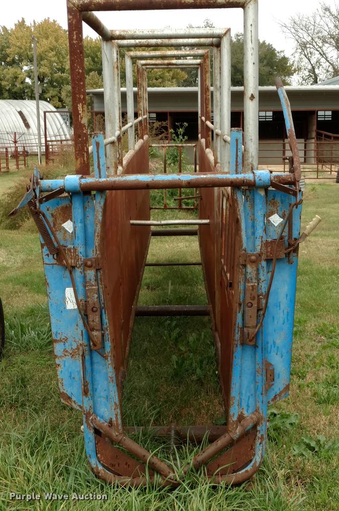 image for item DA4386 Steel livestock alley