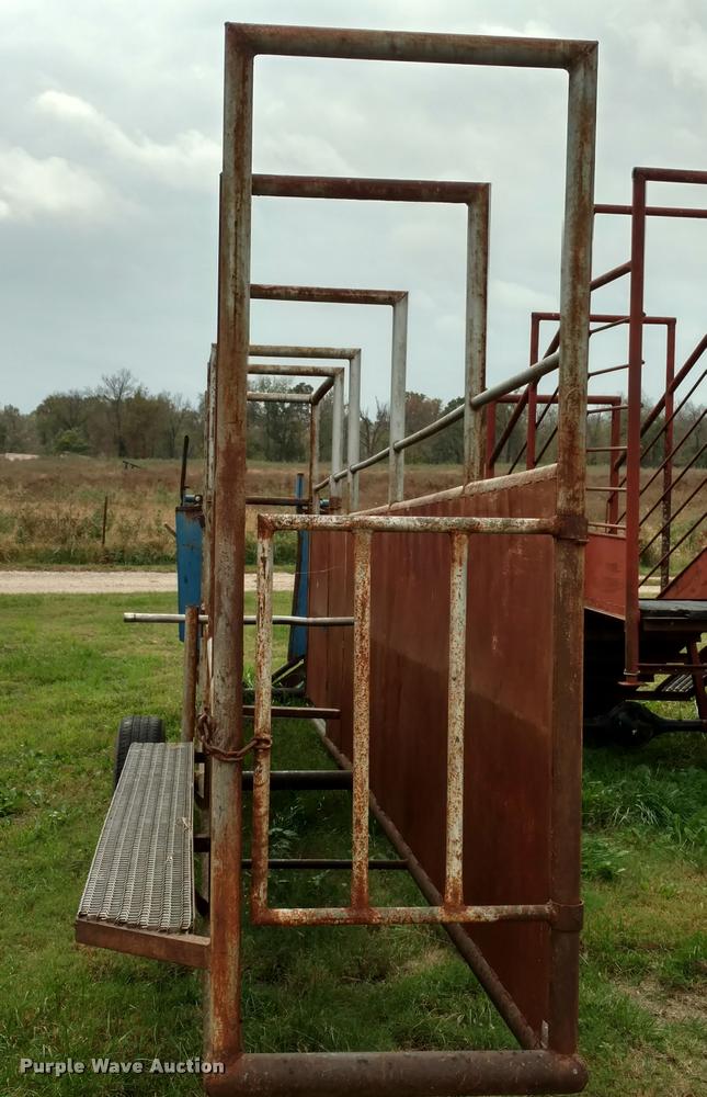 image for item DA4386 Steel livestock alley