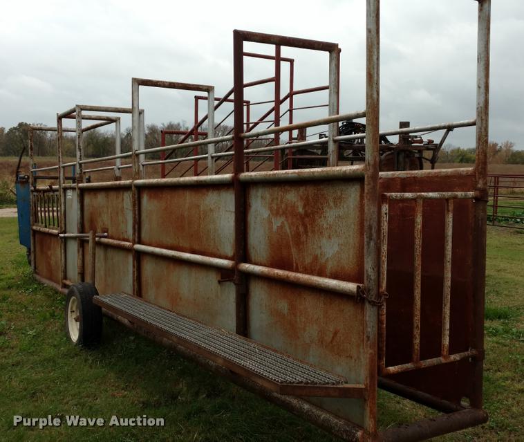 image for item DA4386 Steel livestock alley