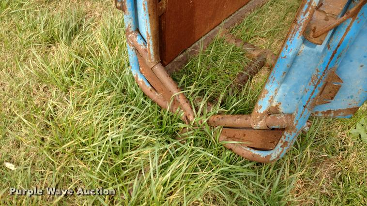 image for item DA4386 Steel livestock alley