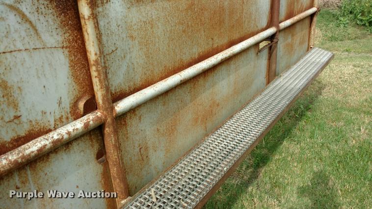 image for item DA4386 Steel livestock alley