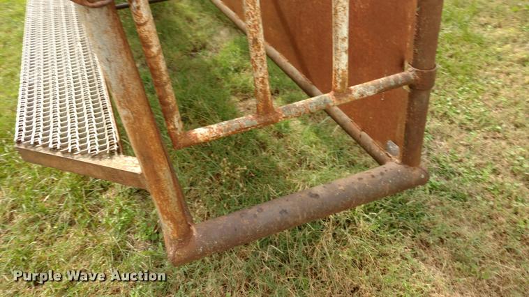 image for item DA4386 Steel livestock alley