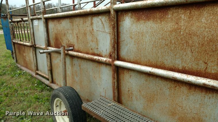 image for item DA4386 Steel livestock alley