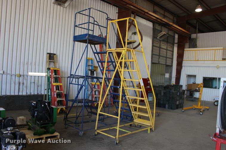 image for item DA4432 (3) shop ladders