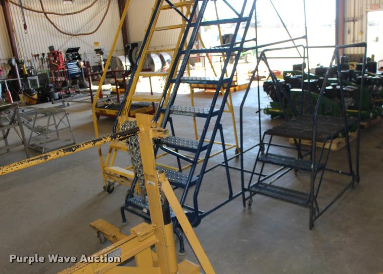 image for item DA4432 (3) shop ladders