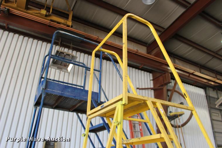 image for item DA4432 (3) shop ladders