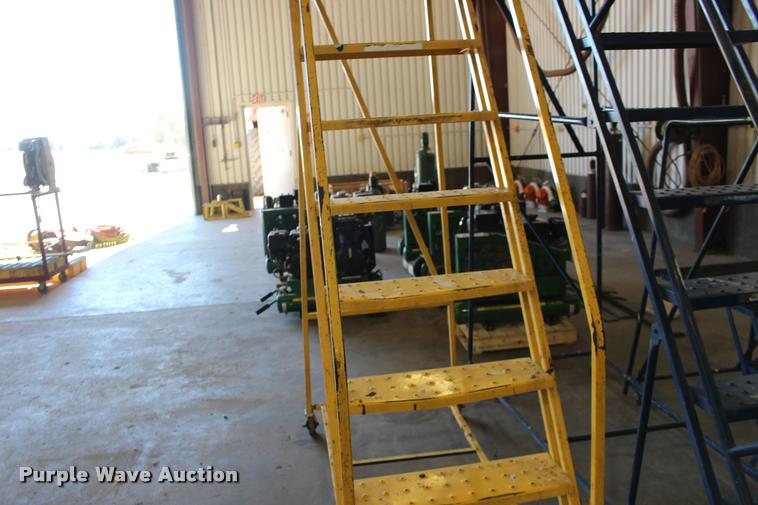 image for item DA4432 (3) shop ladders