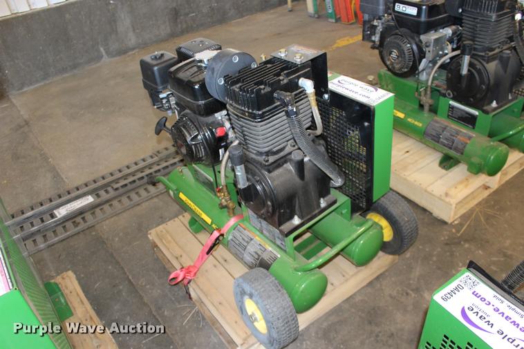 image for item DA4438 John Deere AC2-8GH air compressor