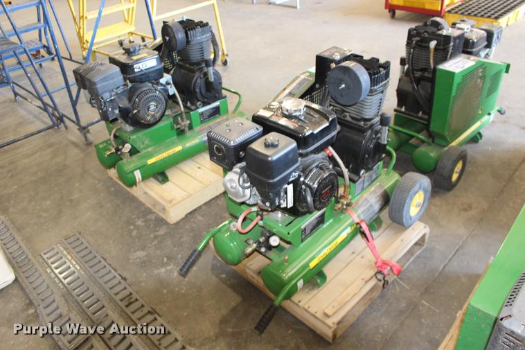 image for item DA4438 John Deere AC2-8GH air compressor