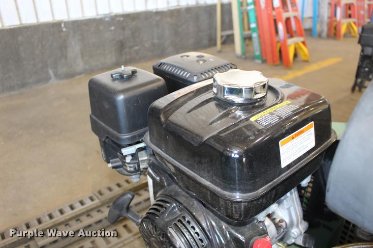 image for item DA4438 John Deere AC2-8GH air compressor