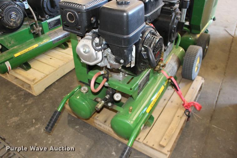 image for item DA4438 John Deere AC2-8GH air compressor