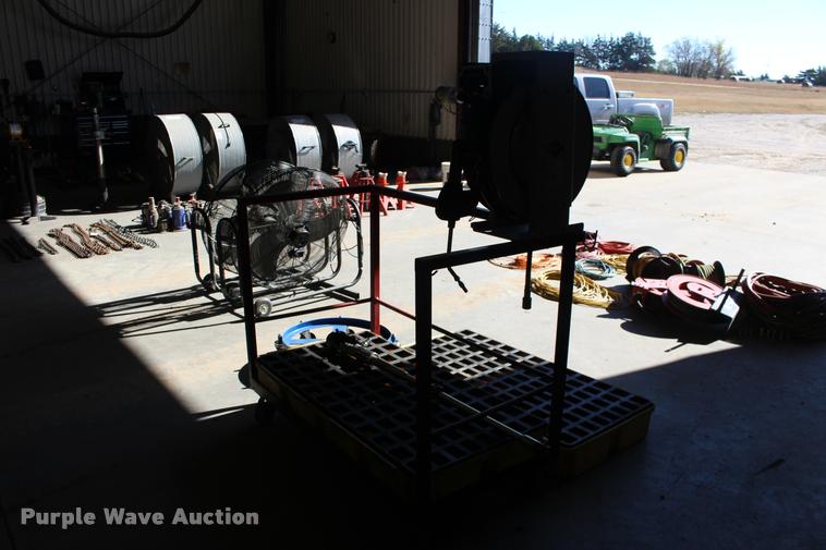 image for item DA4442 Oil drum lube station