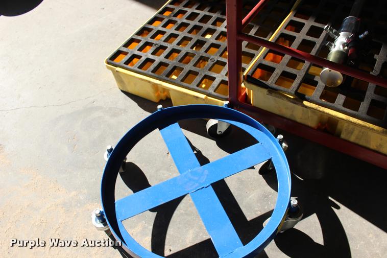 image for item DA4442 Oil drum lube station