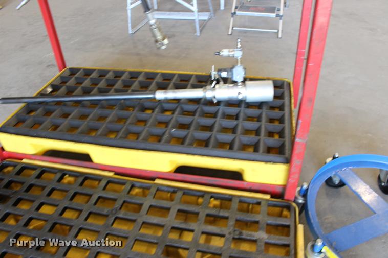 image for item DA4443 Oil drum lube station