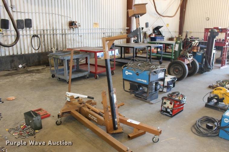 image for item DA4459 John Deere JT07056A service jack