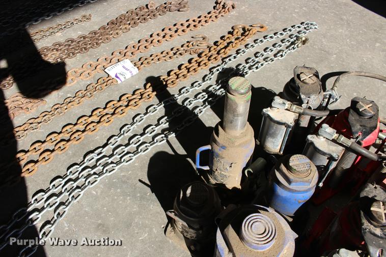 image for item DA4471 (11) bottle jacks