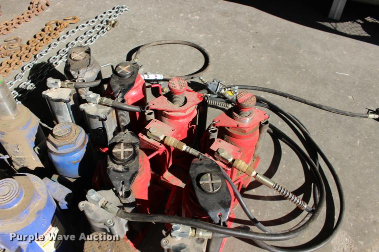 image for item DA4471 (11) bottle jacks