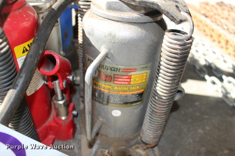 image for item DA4471 (11) bottle jacks