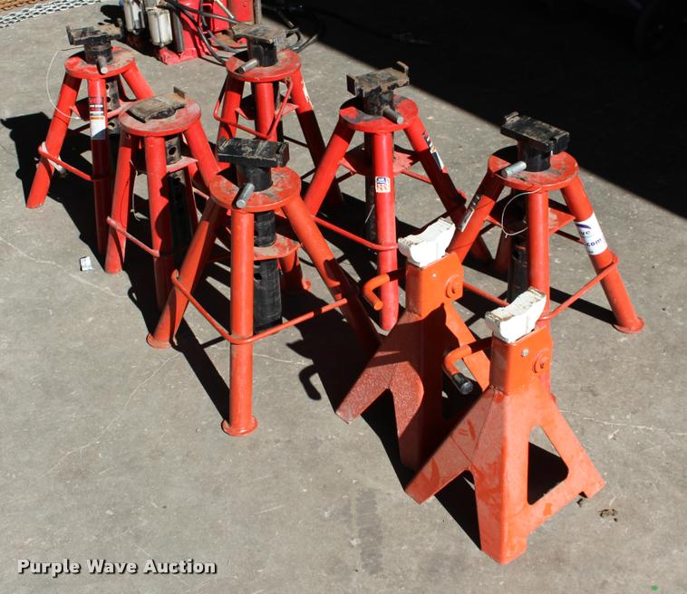 image for item DA4474 (8) jack stands