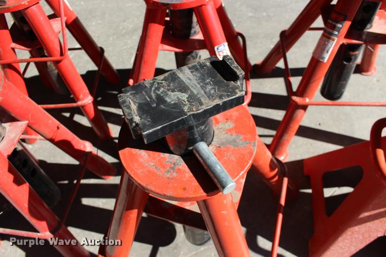 image for item DA4474 (8) jack stands