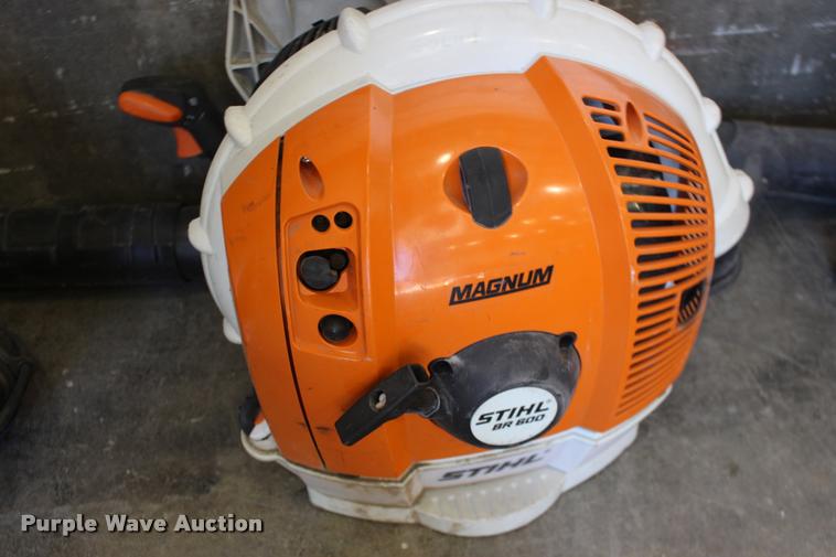 image for item DA4479 (3) Stihl BR600 backpack blowers